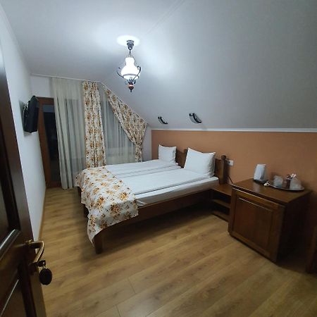 Ferienwohnung Casa Sofia Baltatesti Zimmer foto